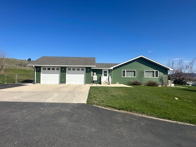 297 Paper Trail, Lewistown, MT 59457 - photo 3