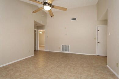 8406 Country View Dr, Houston, TX 77040 - photo 5