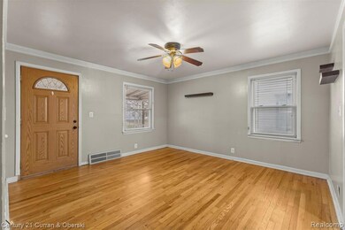 4123 Abbott Ave, Lincoln Park, MI 48146 - photo 4