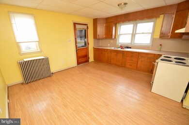 615 Monocacy Dr, Bath, PA 18014 - photo 5