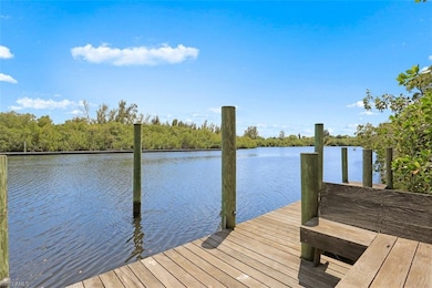 This dock is located on the North side of the Imperial River, right in your backyard!