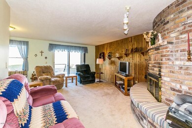Family Room with Access to Large Deck