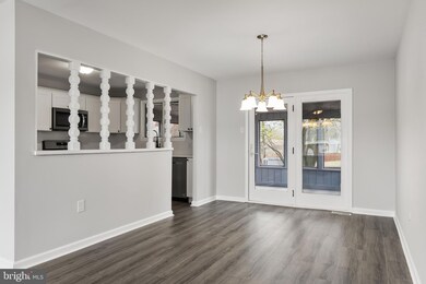 11 Eaton Cir, Clementon, NJ 08021 - photo 4