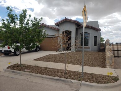 649 Huddersfield St, El Paso, TX 79928 - photo 2