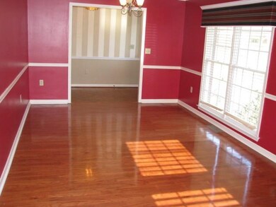 205 Fairlane Dr, Shelbyville, TN 37160 - photo 2