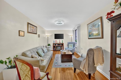 College Gardens Co-op unit 3F, Bronx, NY 10467 - photo 5