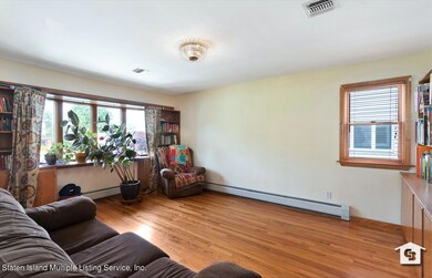 43 Perry Ave, Staten Island, NY 10314 - photo 5