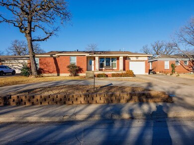 921 Brown Trail, Bedford, TX 76022 - photo 3