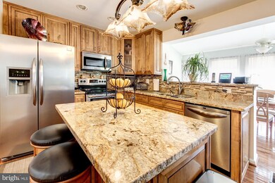 8614 Hillview Rd, Hyattsville, MD 20785 - photo 3