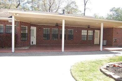 13 Stony Creek Dr, Conroe, TX 77384 - photo 3