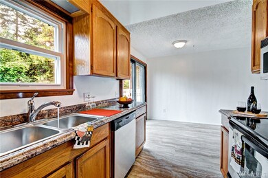 24731 13th Place S, Des Moines, WA 98198 - photo 6