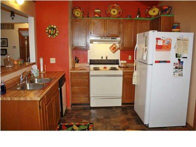 Kitchen includes ALL appliances, eating bar, pantr