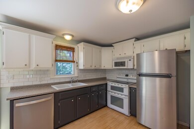 17 Elizabeth Ave, Raymond, ME 04071 - photo 4