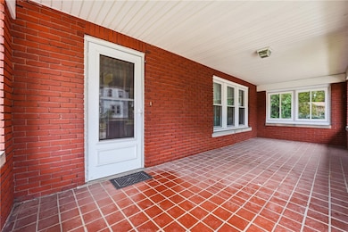 208 Mercer St, Clintonville, PA 16372 - photo 5