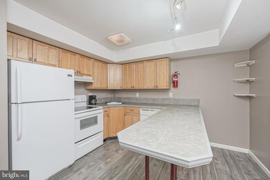 905 Berwyck Ct, Sicklerville, NJ 08081 - photo 7