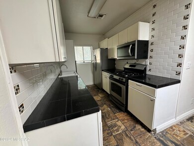 1205 E Greenlee Rd unit 8, Tucson, AZ 85719 - photo 7