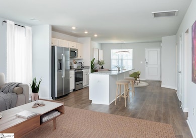 517 Broadrum St unit Brunswick, Spartanburg, SC 29303 - photo 3