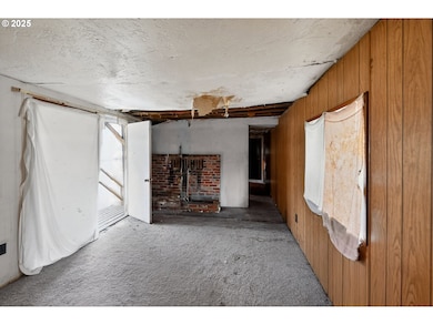 47521 School St, Oakridge, OR 97463 - photo 6