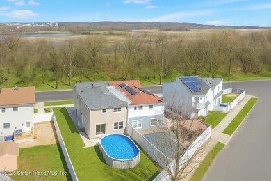 998 Arthur Kill Rd, Staten Island, NY 10312 - photo 3