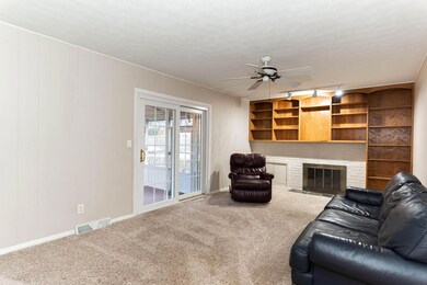 6232 Olde Orchard Dr, Columbus, OH 43213 - photo 4