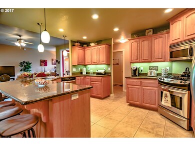 182 Cypress Ct, Winchester, OR 97495 - photo 7