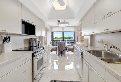 20090 Boca West Dr unit 3680, Boca Raton, FL 33434 - photo 3