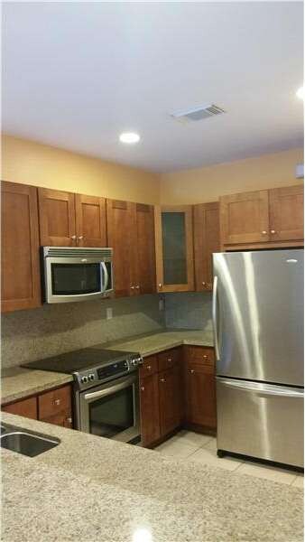 10719 NW 74th Terrace, Doral, FL 33178 - photo 3