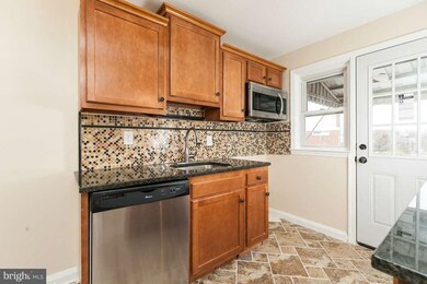 3425 Fleetwood Ave, Baltimore, MD 21206 - photo 7