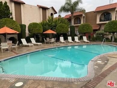 1711 Grismer Ave unit 26, Burbank, CA 91504 - photo 3