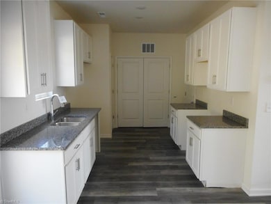 507 E Grimes Ave, High Point, NC 27260 - photo 2