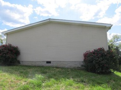 200 Irish Ridge Rd, Harrodsburg, KY 40330 - photo 3