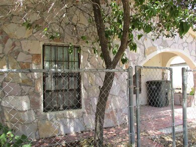 606 E Lane St, Laredo, TX 78040 - photo 2