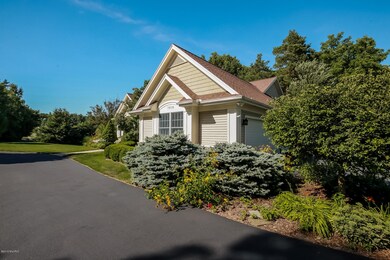 003-Exterior-1936977-medium