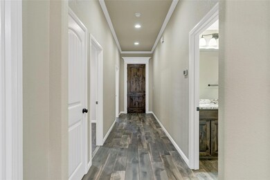 3207 Windcrest Dr, Granbury, TX 76049 - photo 6