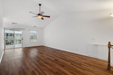 41 Coolidge Ct unit B, Streamwood, IL 60107 - photo 4