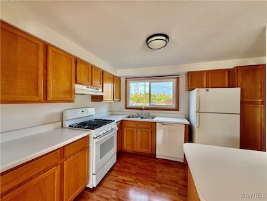 5133 Tuscarora Rd, Niagara Falls, NY 14304 - photo 4