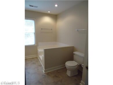 Master Bath/Spa.