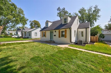 1709 59th St, Des Moines, IA 50322 - photo 3