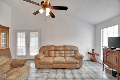 24122 Kennedy Ranch Ln, Hockley, TX 77447 - photo 2