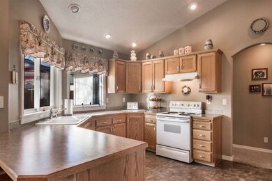 511 Crosspoint Ave, Nampa, ID 83686 - photo 2