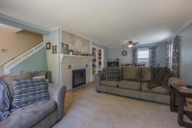 1000 W Burkhart St Moberly MO-large-009-