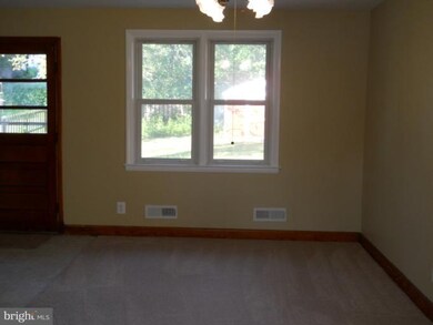 3216 Woodring Ave, Parkville, MD 21234 - photo 6