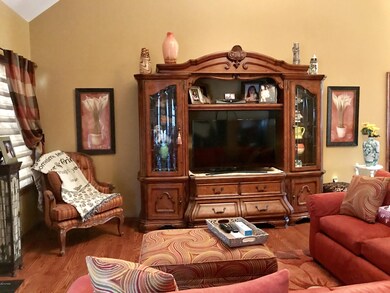 115 Privet Ln, Milford, PA 18337 - photo 5