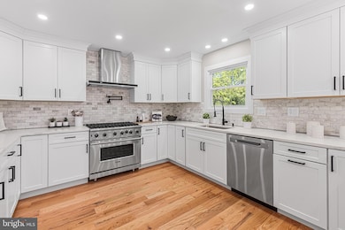 849 Glenn Cir, Wayne, PA 19087 - photo 4