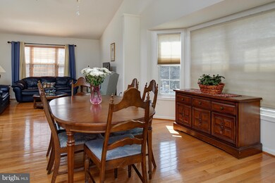 37764 Sutton Dr, Purcellville, VA 20132 - photo 5