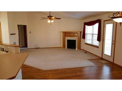 28 Cheddar Cir, Bella Vista, AR 72715 - photo 2