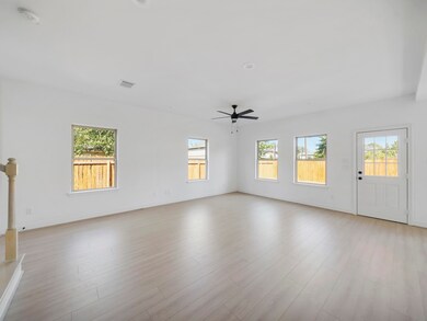 1530 Esther Dr, Houston, TX 77088 - photo 7