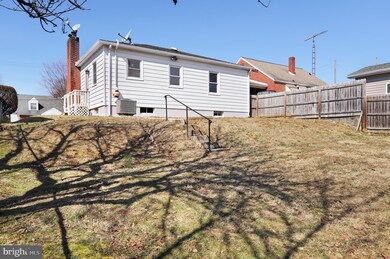 76 Devonshire Rd, Hagerstown, MD 21740 - photo 5