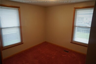 1220 Lightner Ave, Dunbar, WV 25064 - photo 5