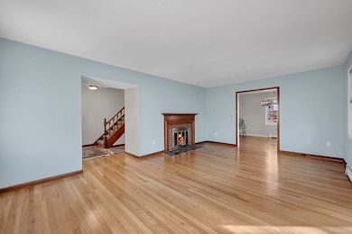 63 Meadowood Dr, Middletown, CT 06457 - photo 5